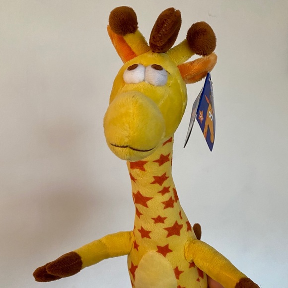 GEOFFREY the Giraffe Toys R Us Exclusive Plush - Picture 2 of 6
